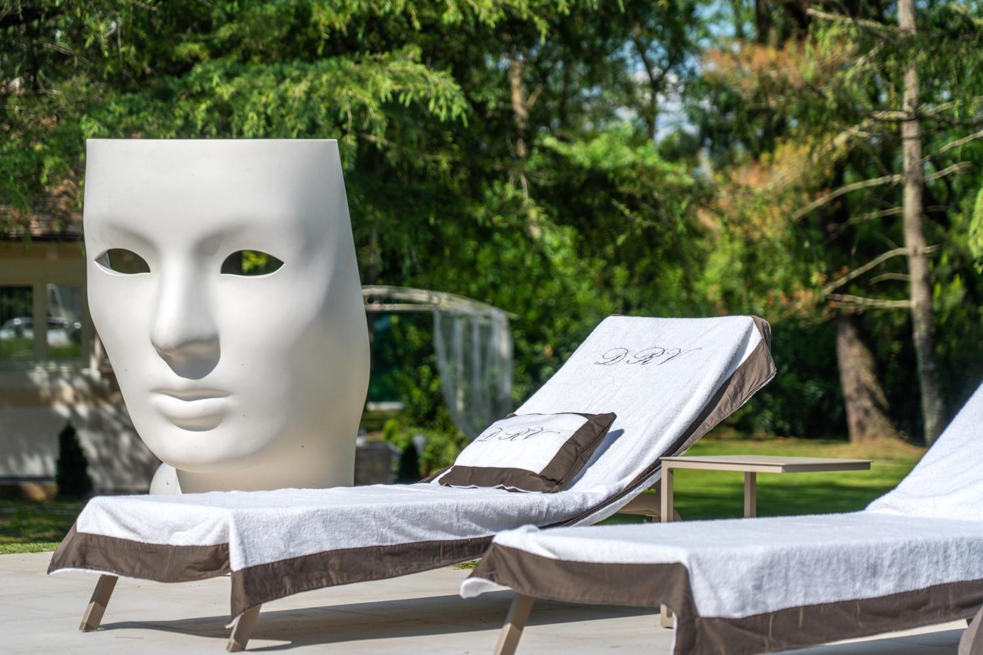 Villa Vittoria - Lusso Con Piscina, Tennis, Jacuzzi E Palestra Lucca Exteriör bild