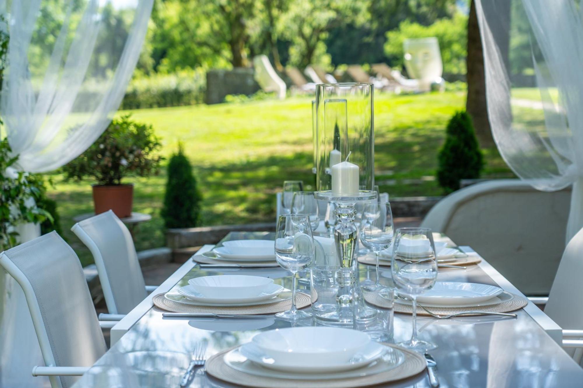 Villa Vittoria - Lusso Con Piscina, Tennis, Jacuzzi E Palestra Lucca Exteriör bild