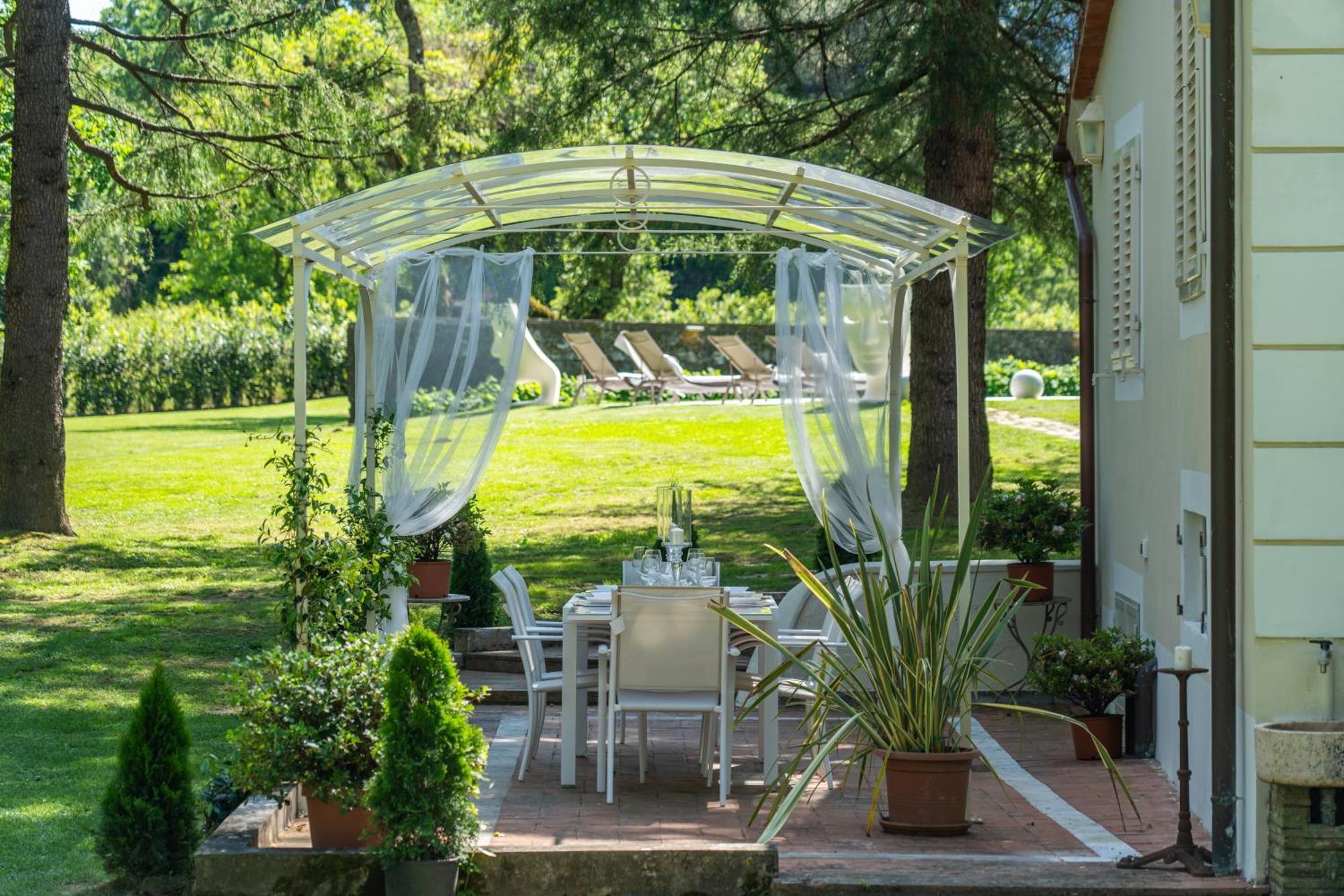 Villa Vittoria - Lusso Con Piscina, Tennis, Jacuzzi E Palestra Lucca Exteriör bild